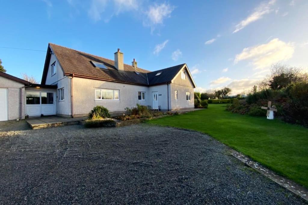 Jaw-Dropping Beach House In Anglesey Benllech Eksteriør bilde