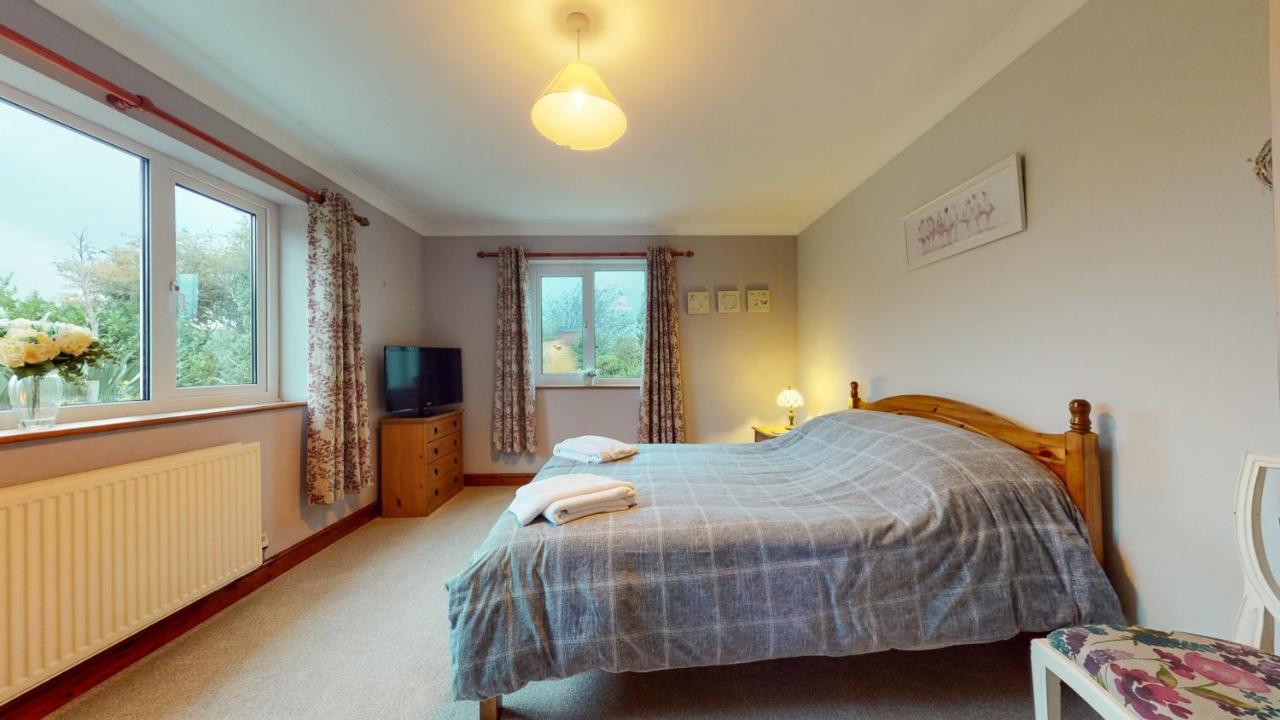 Jaw-Dropping Beach House In Anglesey Benllech Eksteriør bilde