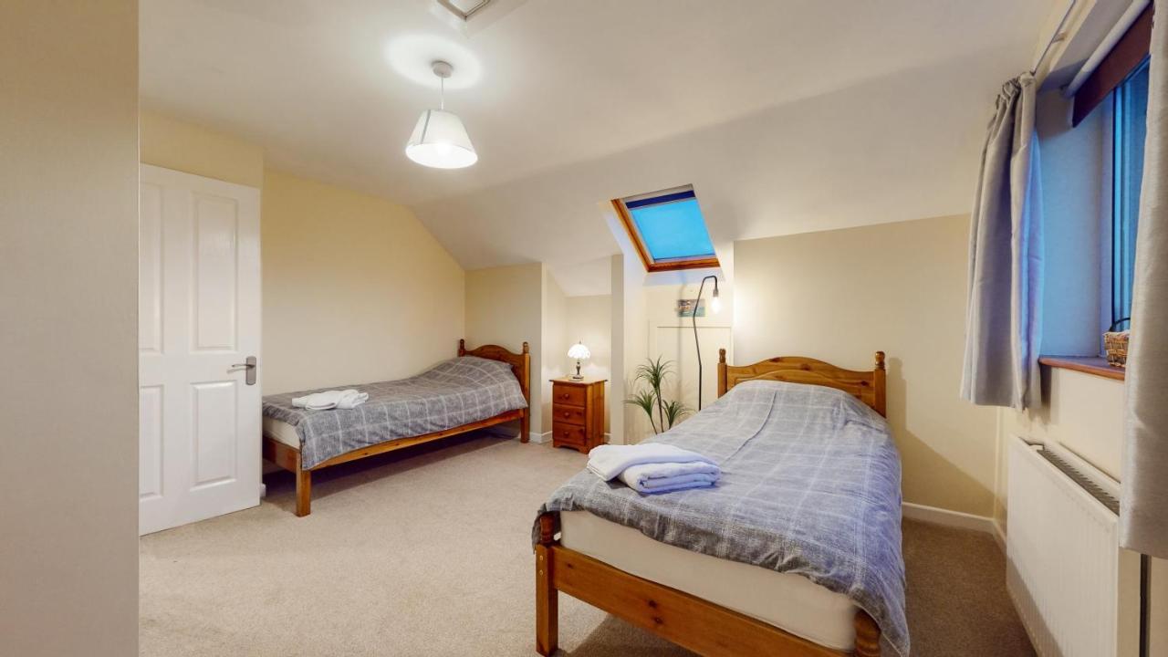 Jaw-Dropping Beach House In Anglesey Benllech Eksteriør bilde
