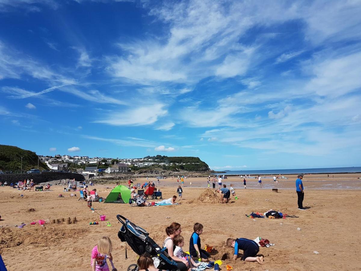 Jaw-Dropping Beach House In Anglesey Benllech Eksteriør bilde